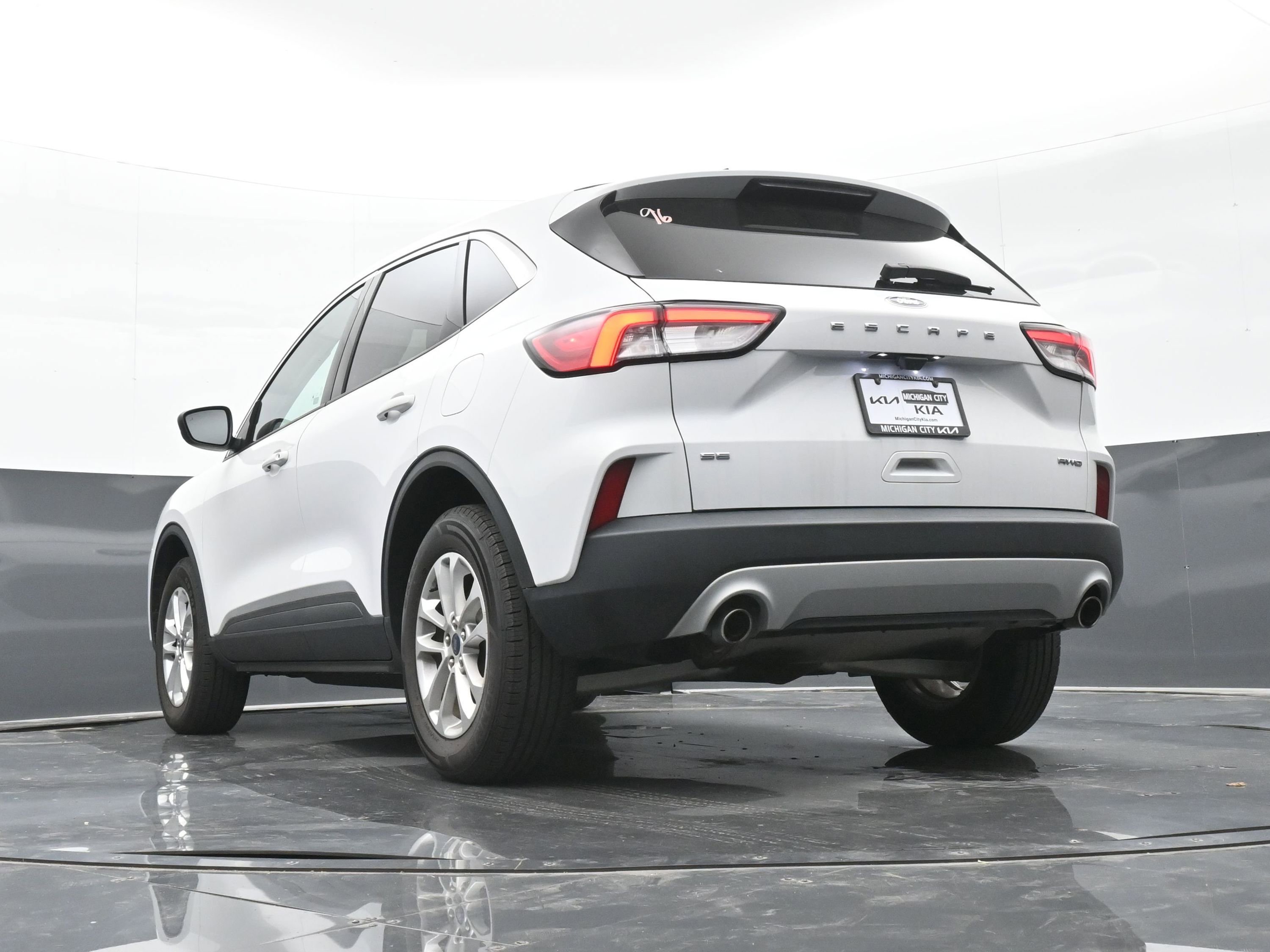 Used 2022 Ford Escape SE w/ Convenience Package image 41