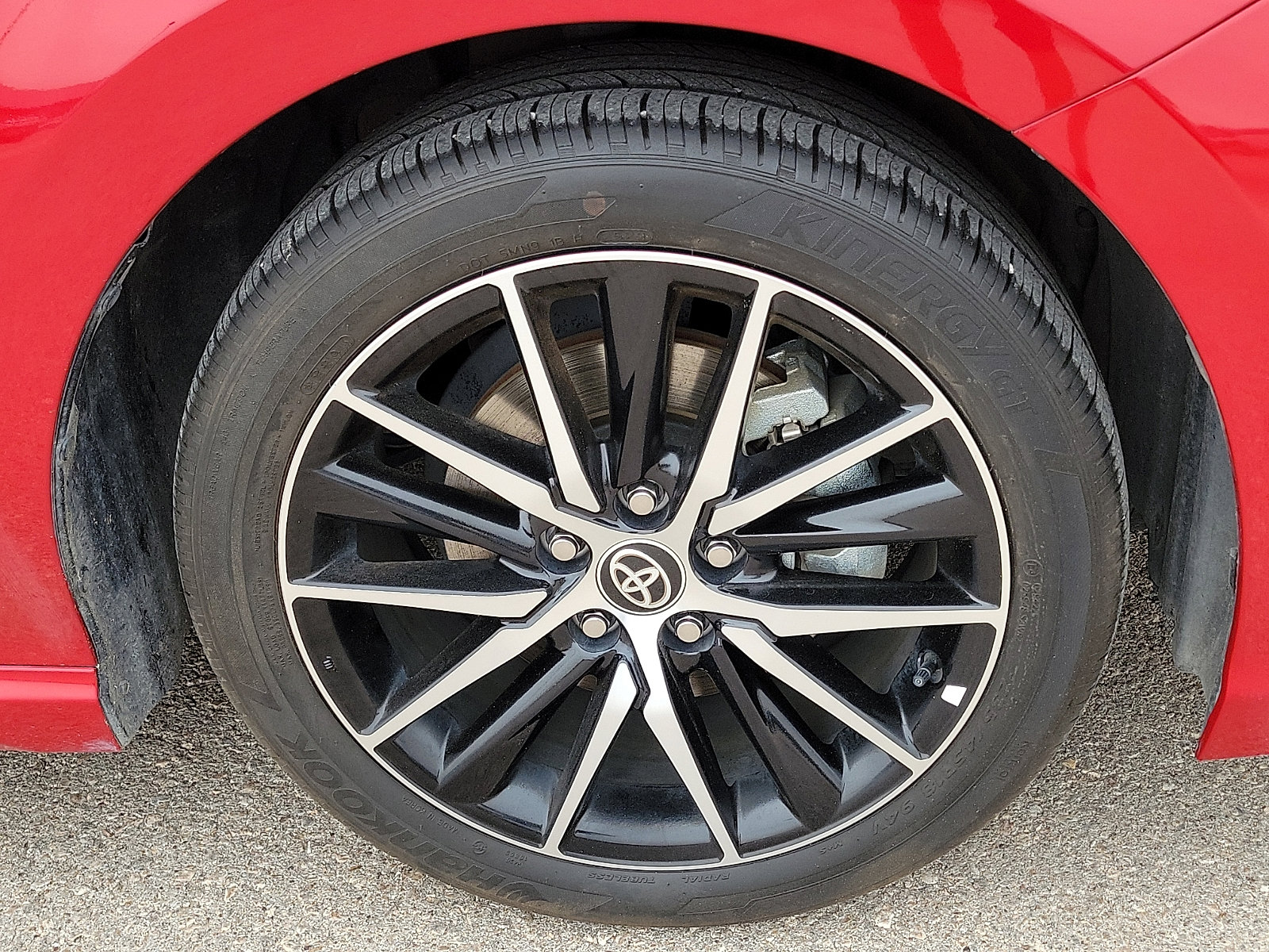 Used 2024 Toyota Camry SE w/ Audio Upgrade Package FWD image 7