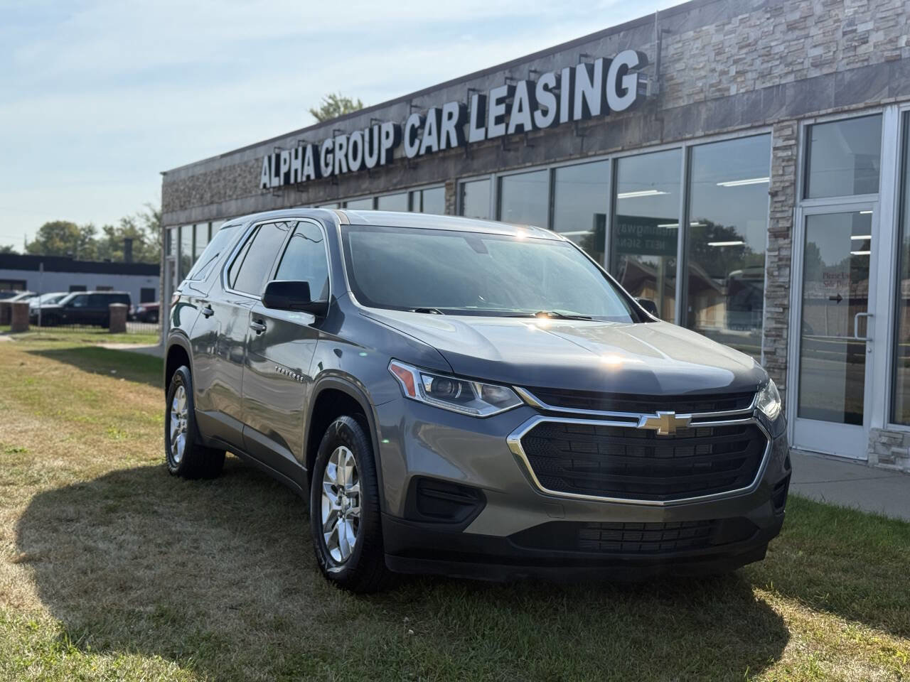 Used 2021 Chevrolet Traverse LS w/ LPO, Floor Liner Package image 2