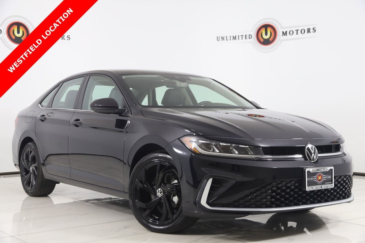 Used 2025 Volkswagen Jetta SE w/ Sunroof Package FWD image 1