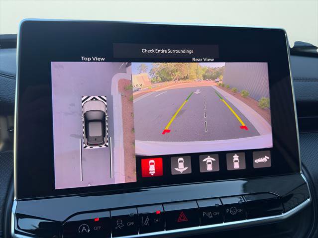 Used 2025 Jeep Compass Latitude w/ Convenience Group AWD/4WD image 15