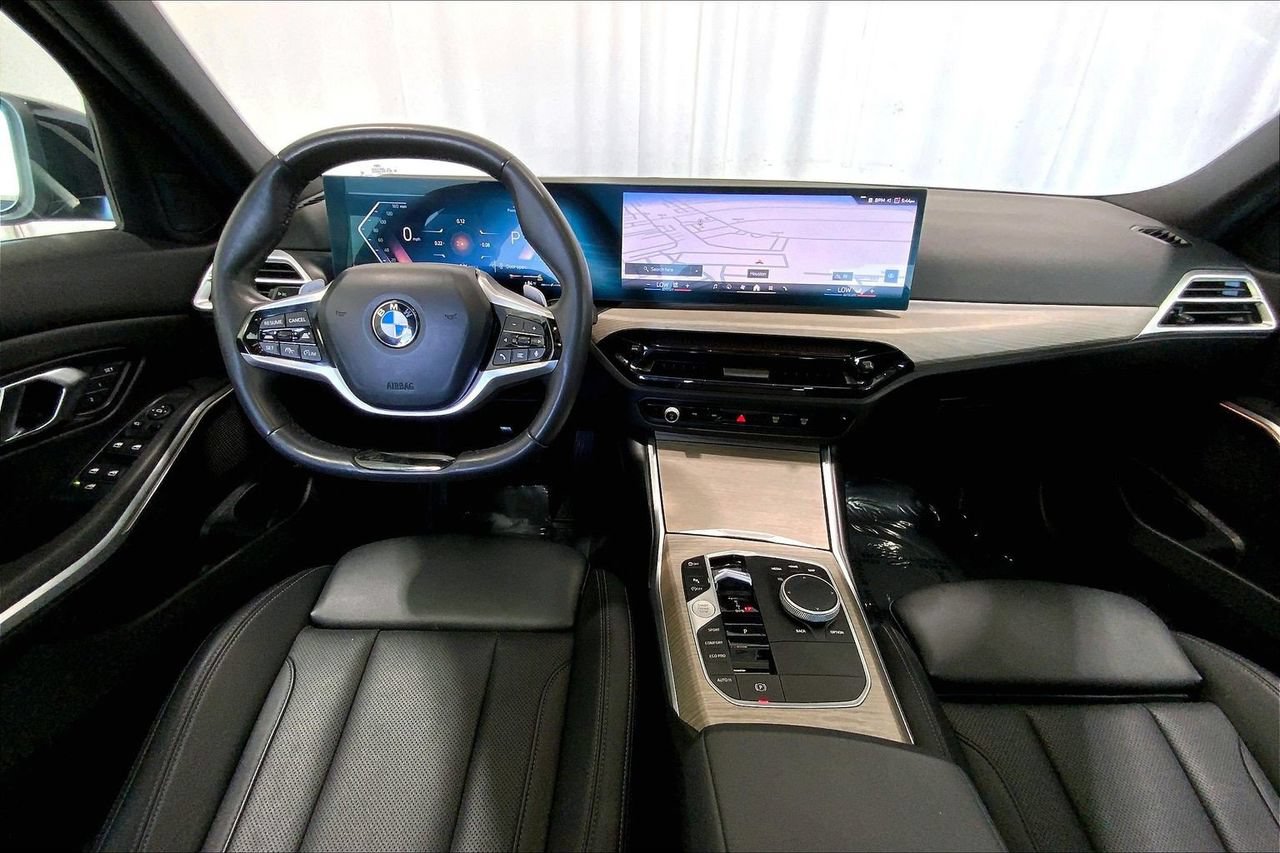 Used 2025 BMW 330i xDrive Sedan AWD/4WD image 15