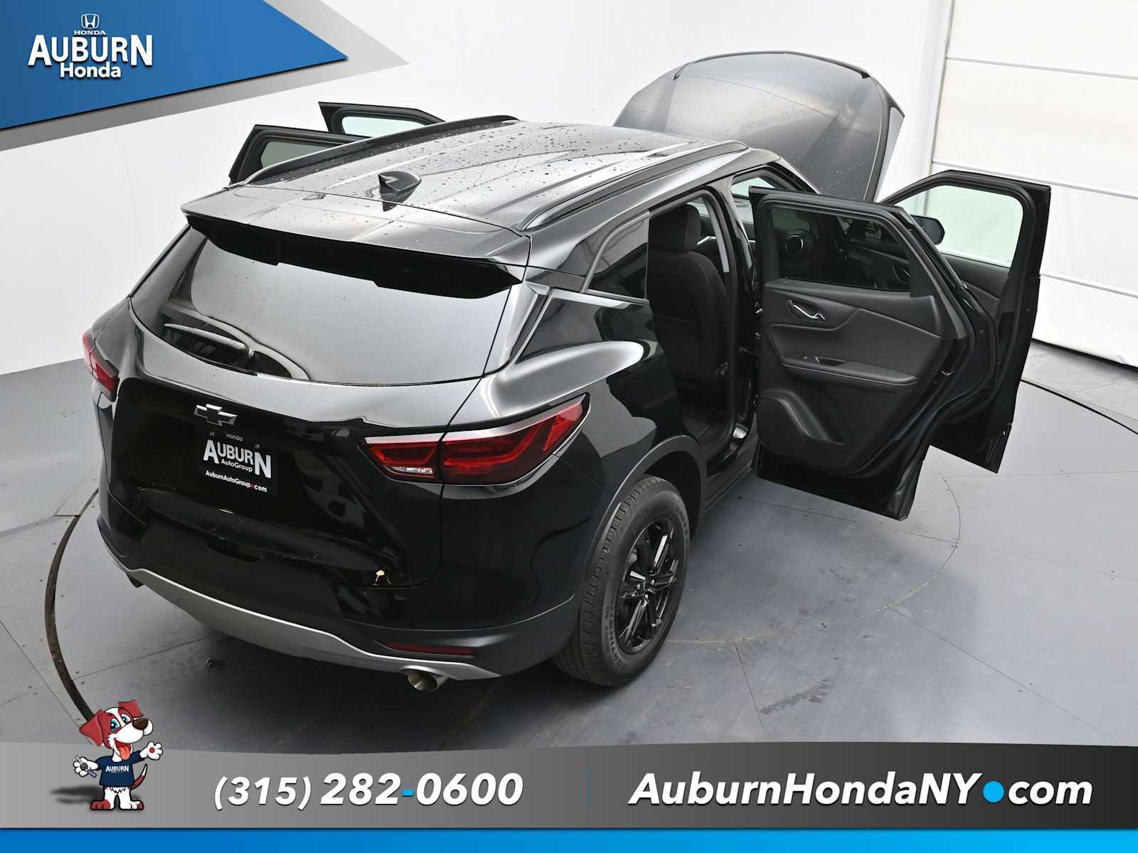 Used 2025 Chevrolet Blazer LT w/ Convenience Package image 35