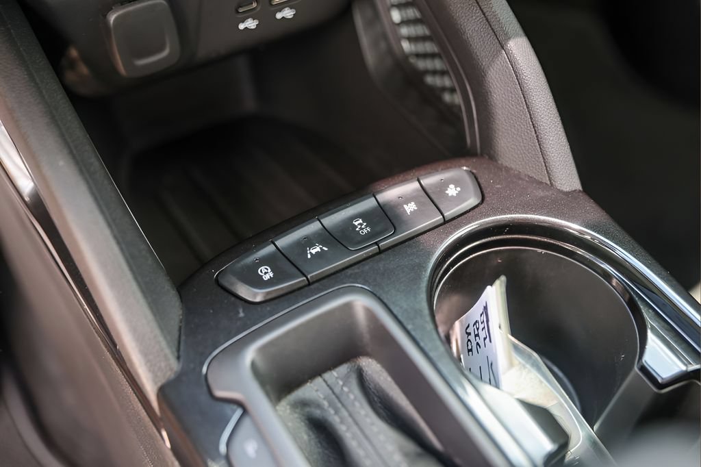 Used 2024 Chevrolet TrailBlazer LS w/ LS Convenience Package FWD image 19