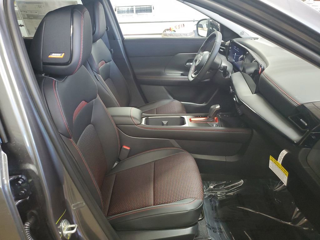 New 2026 Nissan Kicks SR w/ SR Premium Package image 31