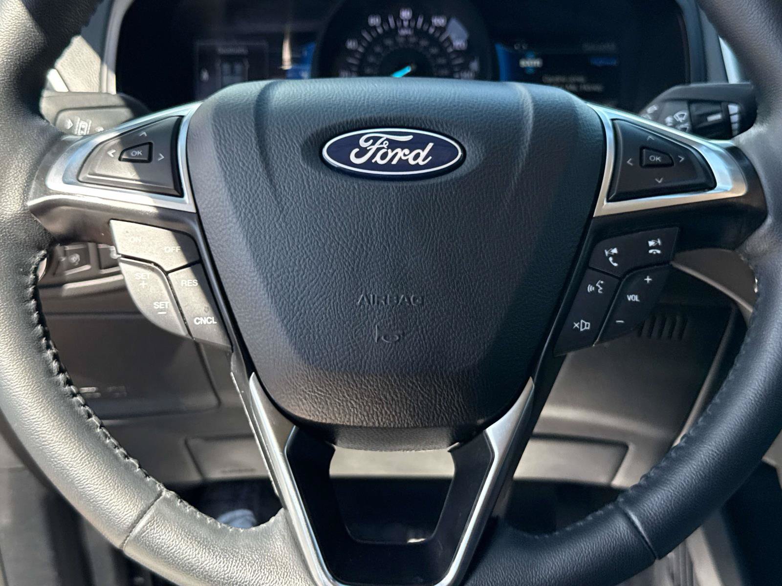 Used 2024 Ford Edge SEL w/ Convenience Package AWD/4WD image 15