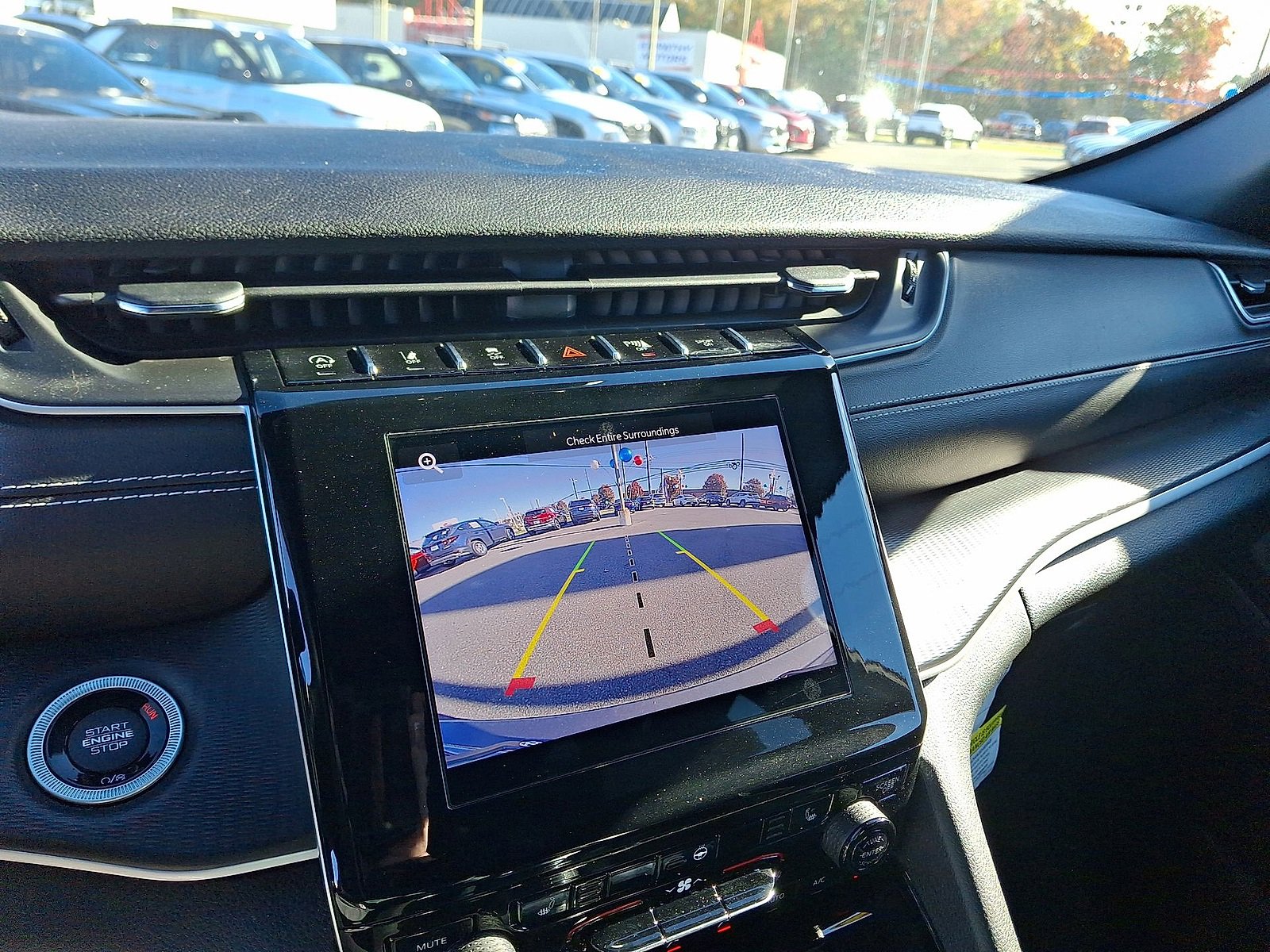 Used 2023 Jeep Grand Cherokee Altitude image 21