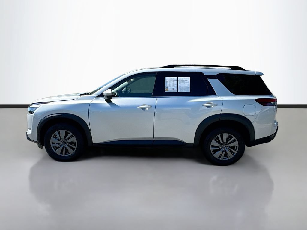 Certified 2025 Nissan Pathfinder SV AWD/4WD image 4