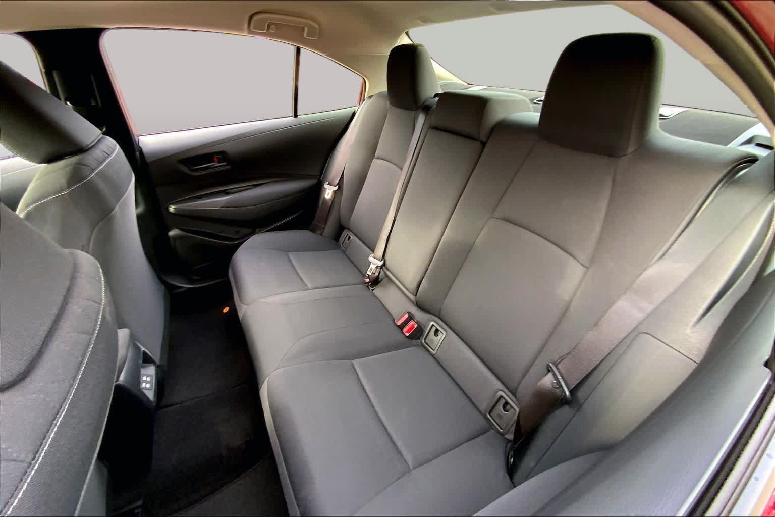 Used 2026 Toyota Corolla LE FWD image 20