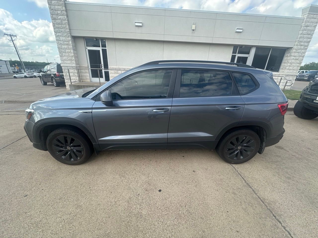 Used 2024 Volkswagen Taos S image 4