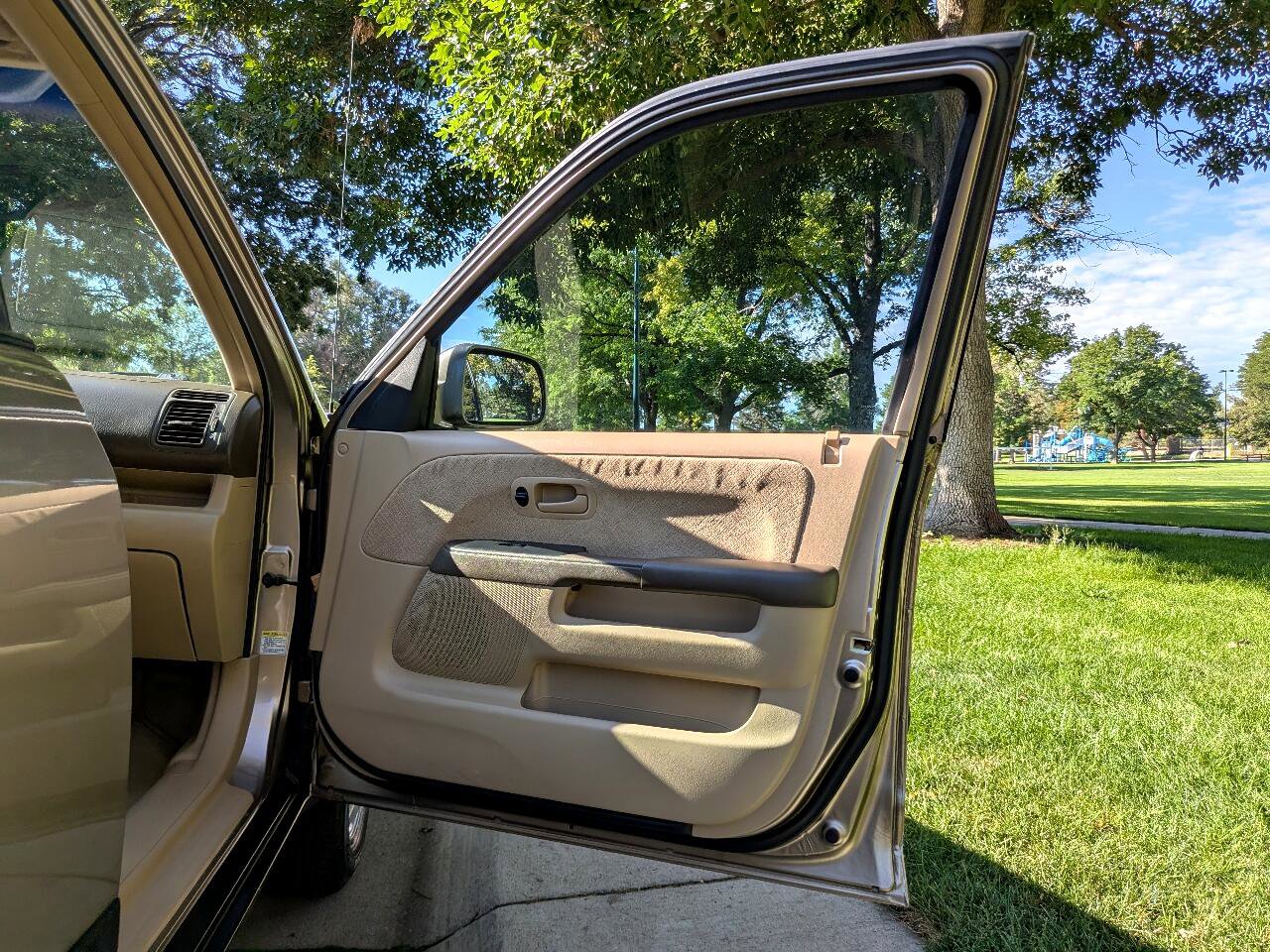 Used 2006 Honda CR-V EX image 16