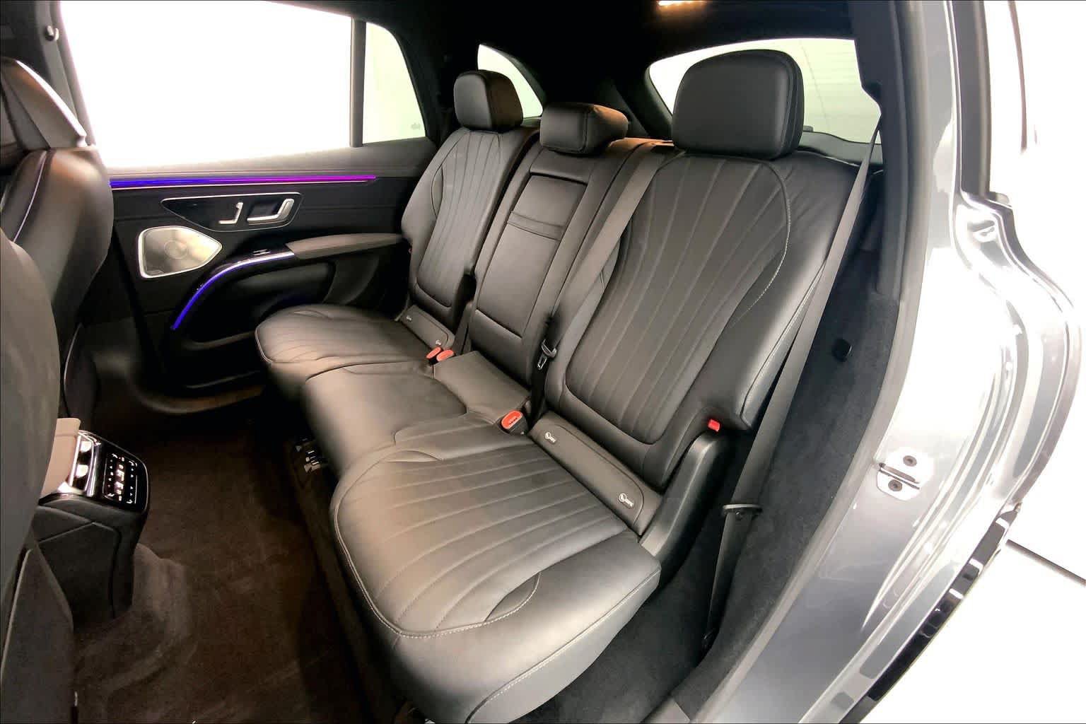 Used 2023 Mercedes-Benz EQS 450+ SUV image 18