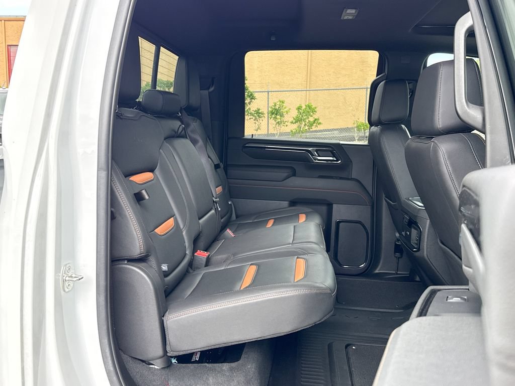 Used 2024 GMC Sierra 2500 AT4 w/ AT4 Premium Plus Package AWD/4WD image 28