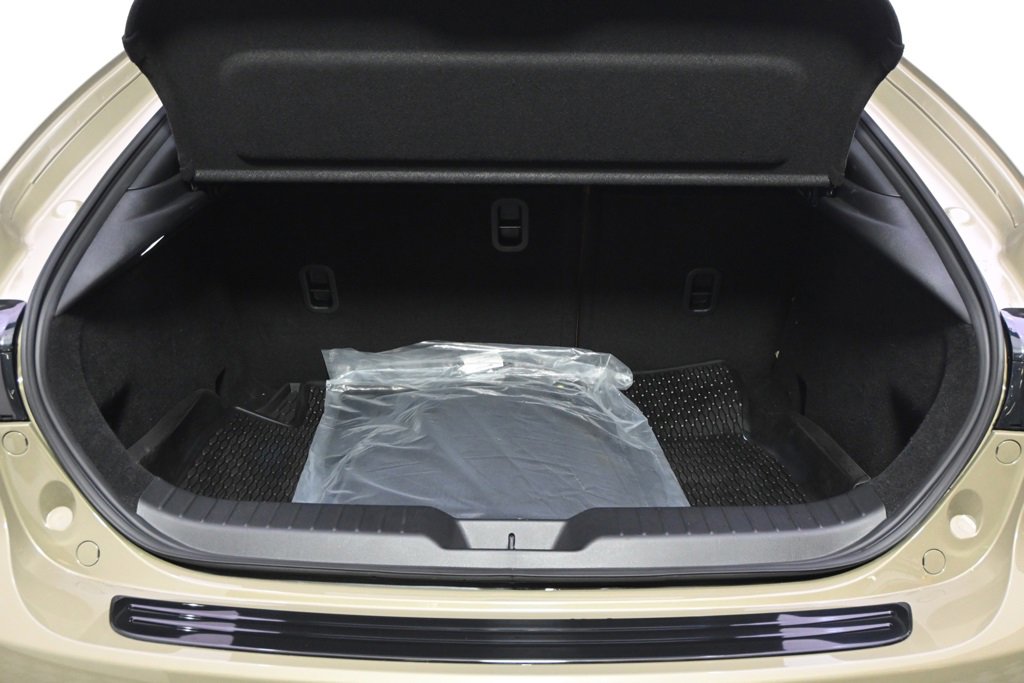 Certified 2025 MAZDA MAZDA3 Carbon image 19