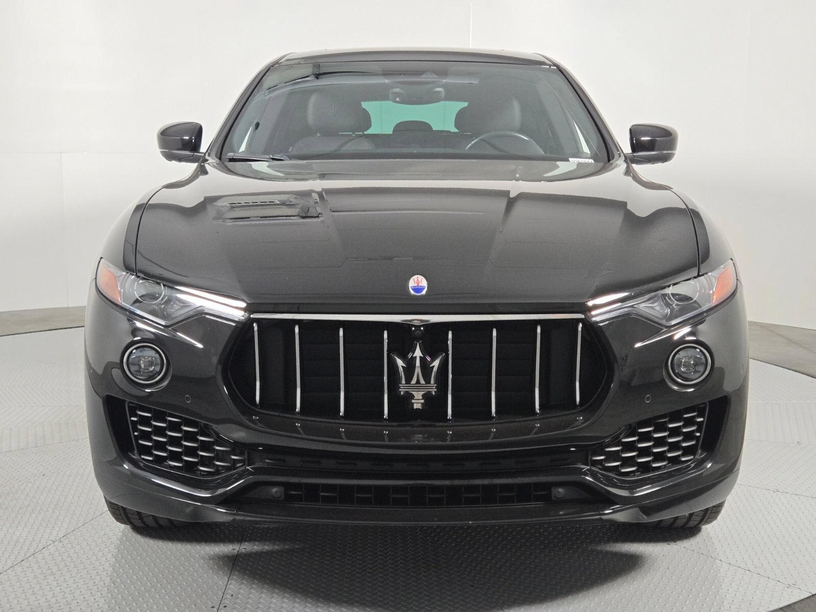 Used 2019 Maserati Levante AWD/4WD image 8
