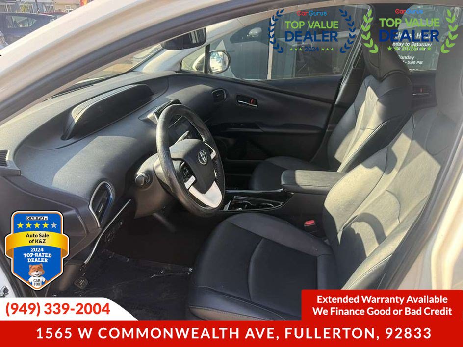 Used 2017 Toyota Prius Four Touring FWD image 16