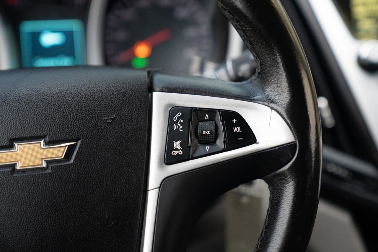 Used 2016 Chevrolet Equinox LT w/ Convenience Package image 30