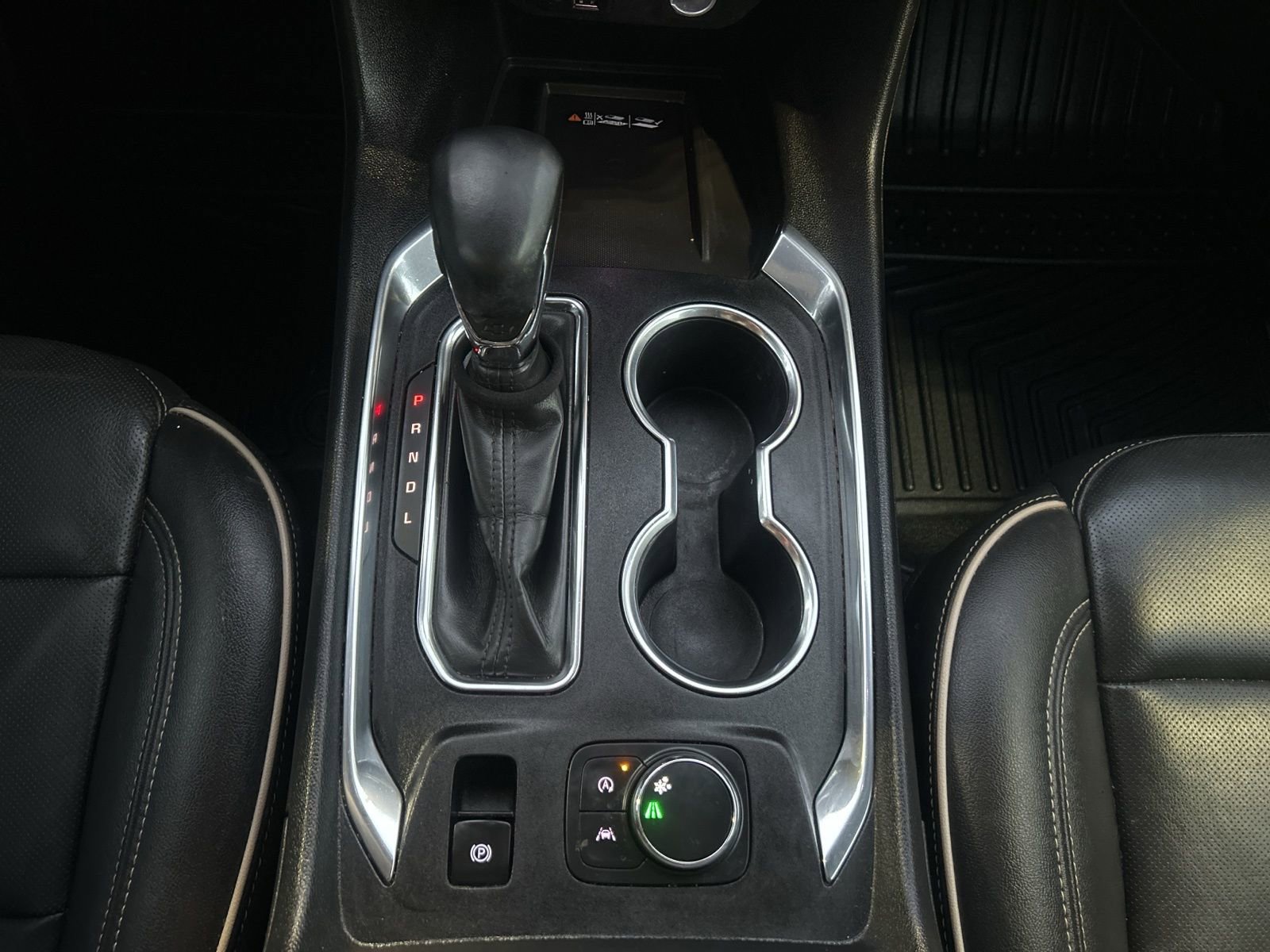 Used 2023 Chevrolet Traverse Premier w/ LPO, Cargo Package image 20