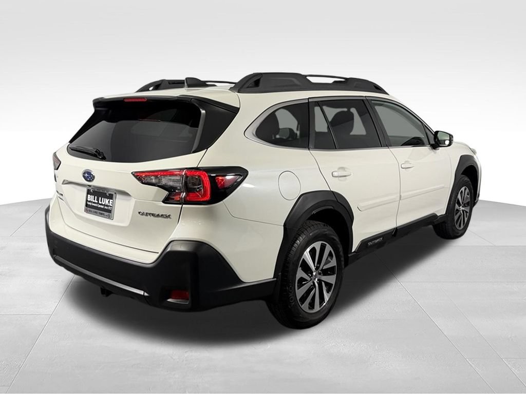 Used 2025 Subaru Outback Premium AWD/4WD image 7
