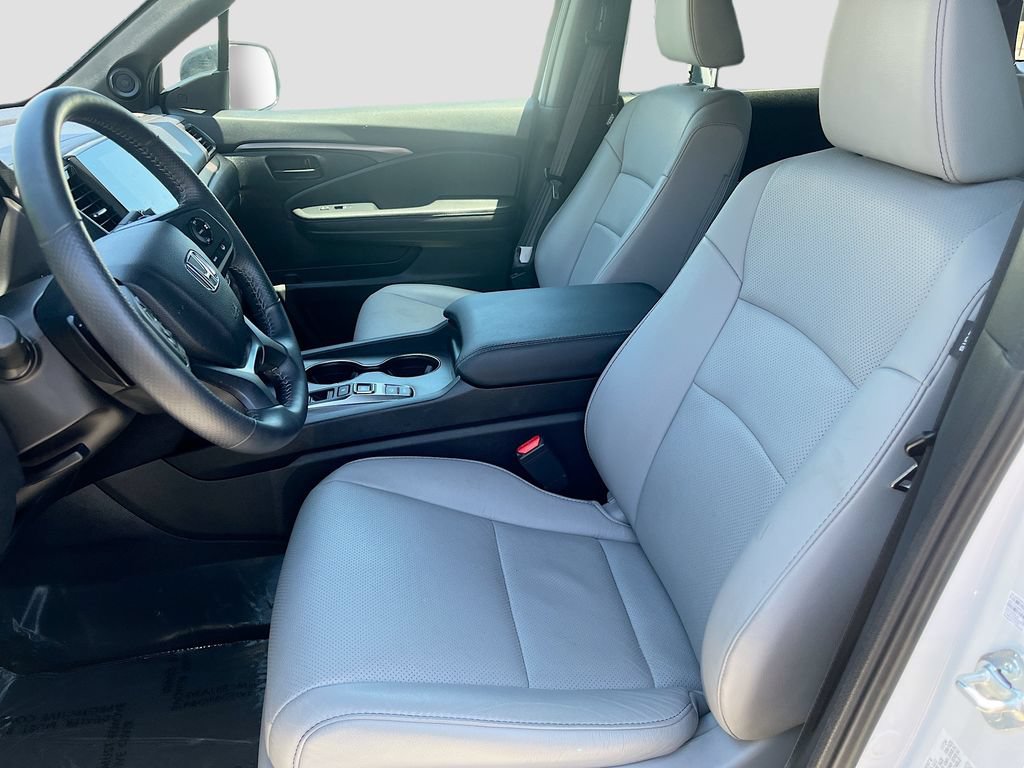 Used 2025 Honda Passport EX-L image 20