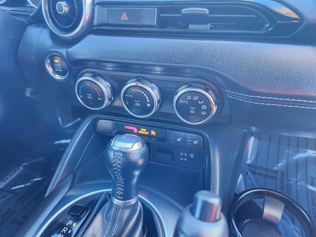 Used 2022 MAZDA MX-5 Miata Grand Touring w/ Weather Package image 10