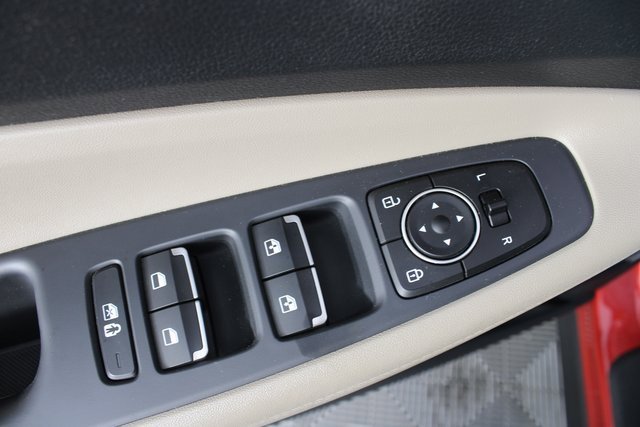 Used 2022 Hyundai Santa Fe SEL w/ Convenience Package image 14