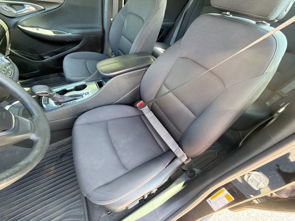 Used 2025 Chevrolet Malibu LT FWD image 20