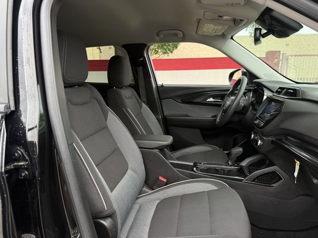 Used 2023 Chevrolet TrailBlazer LT w/ Convenience Package AWD/4WD image 29