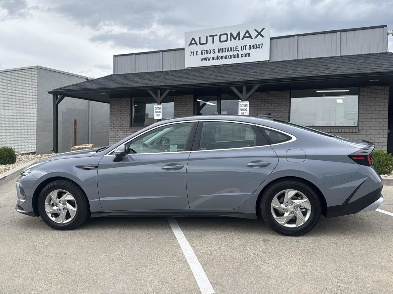 Used 2025 Hyundai Sonata SE FWD image 8