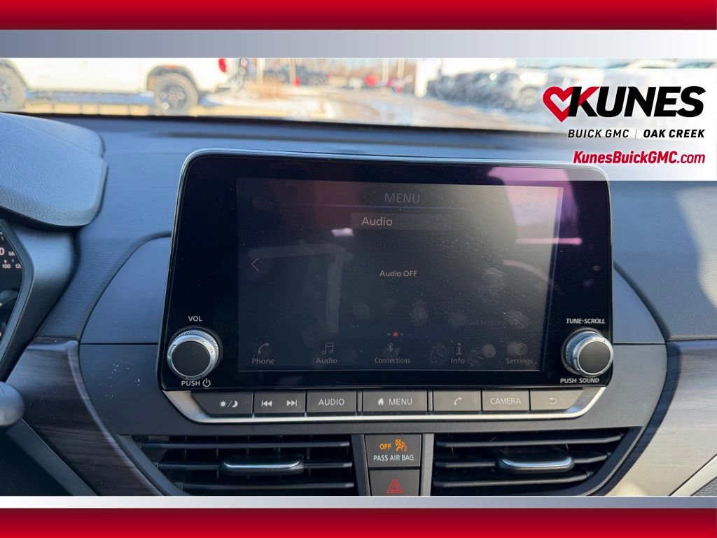 Used 2024 Nissan Altima 2.5 SV image 15