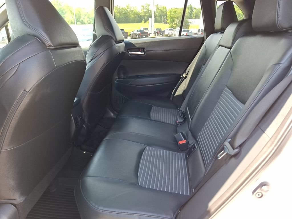 Used 2024 Toyota Corolla Cross AWD Hybrid w/ Convenience Package image 27