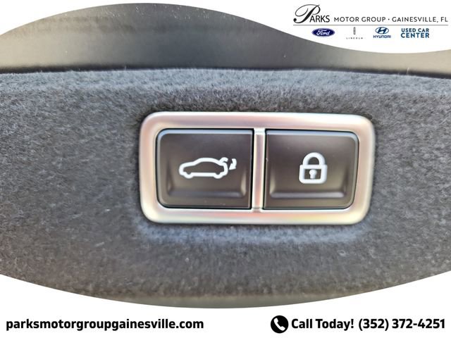 New 2025 Hyundai Sonata Limited FWD image 9