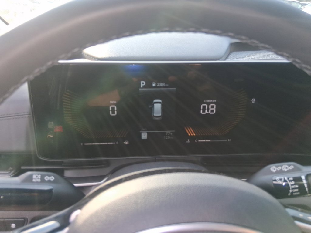 Certified 2026 Kia Carnival EX FWD image 12
