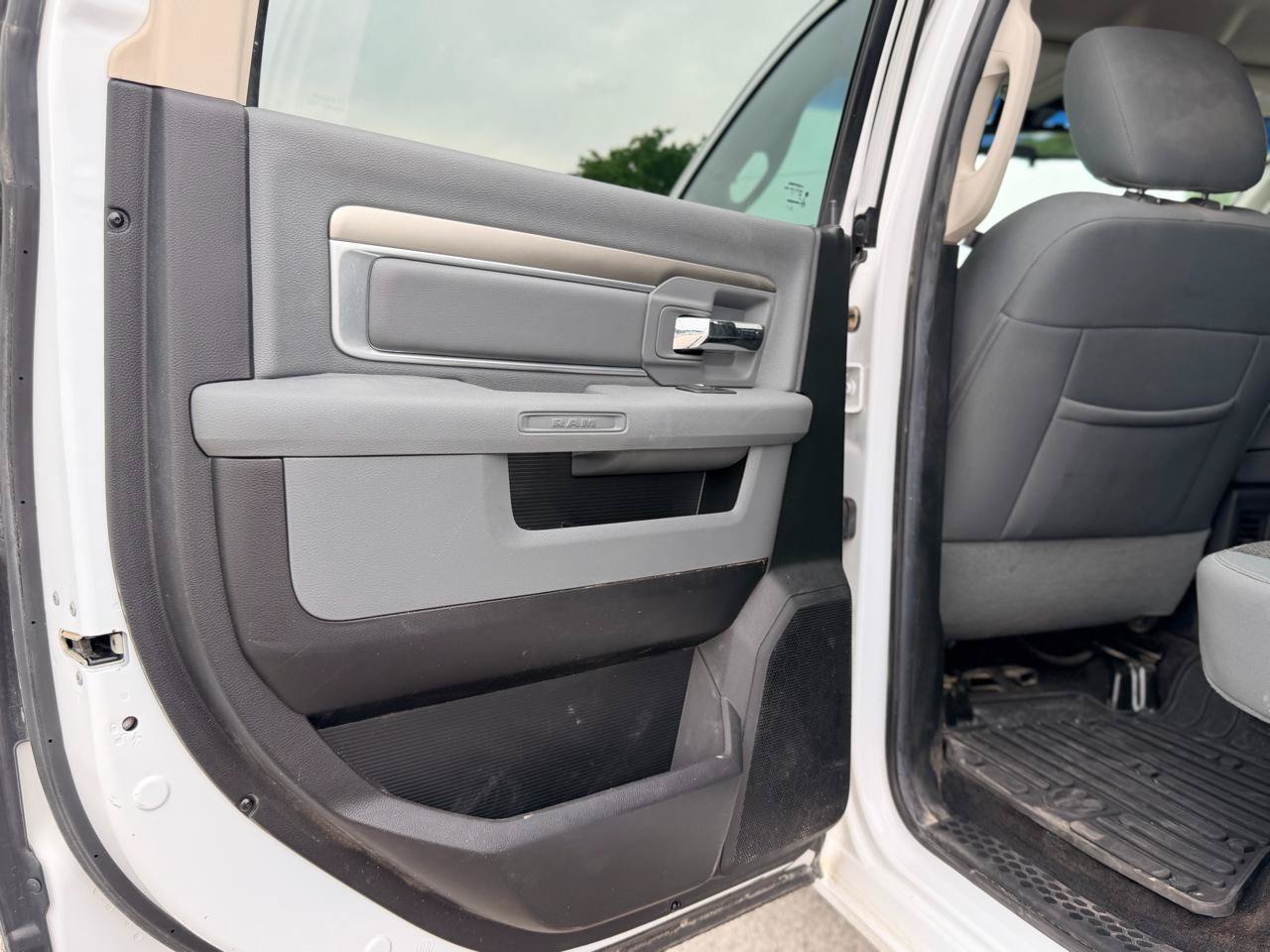 Used 2014 RAM 1500 Lone Star AWD/4WD image 12