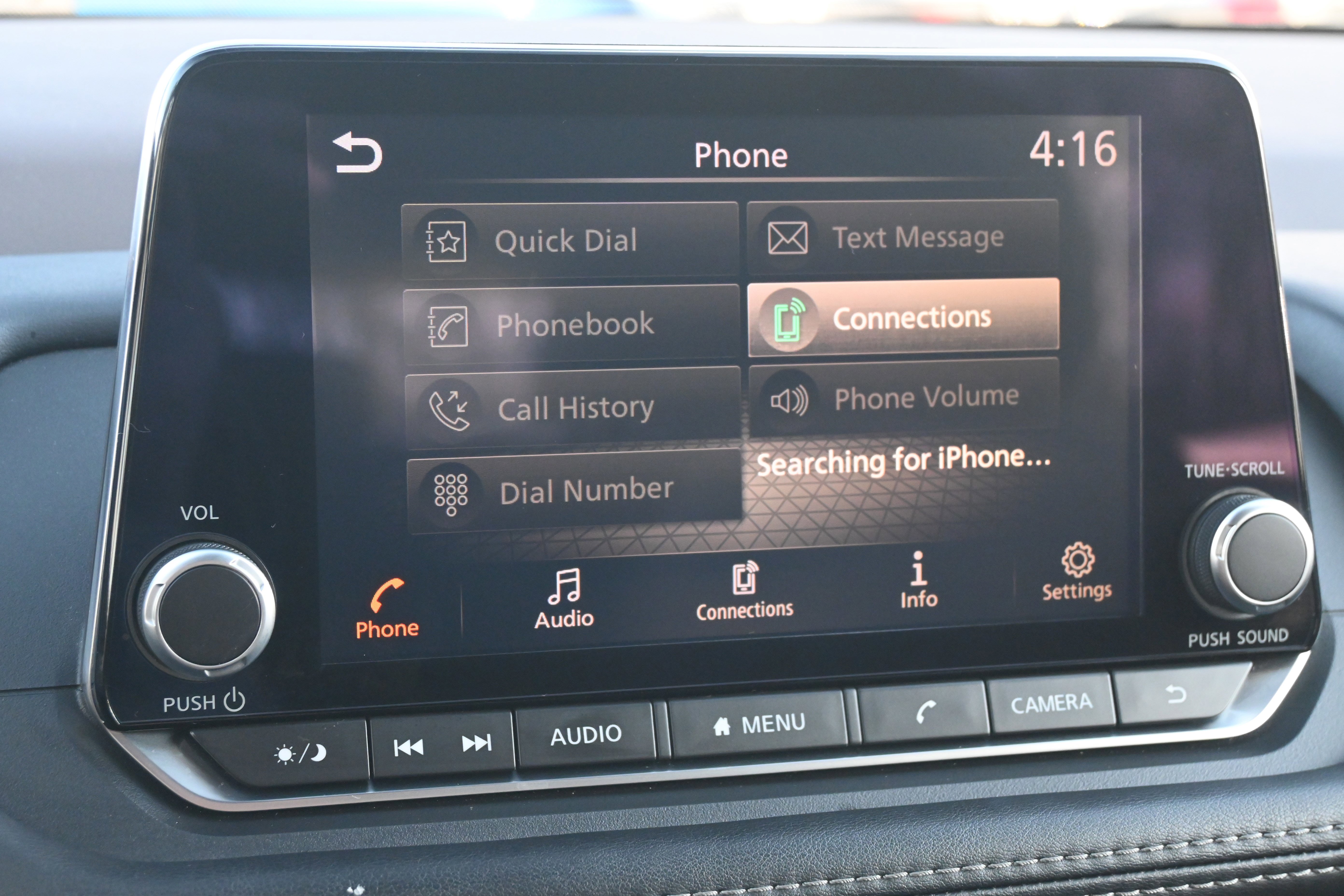 Used 2023 Nissan Rogue SV image 33
