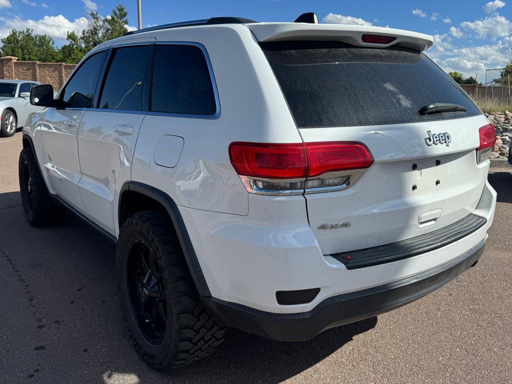 Used 2016 Jeep Grand Cherokee Laredo w/ Quick Order Package 23E AWD/4WD image 4
