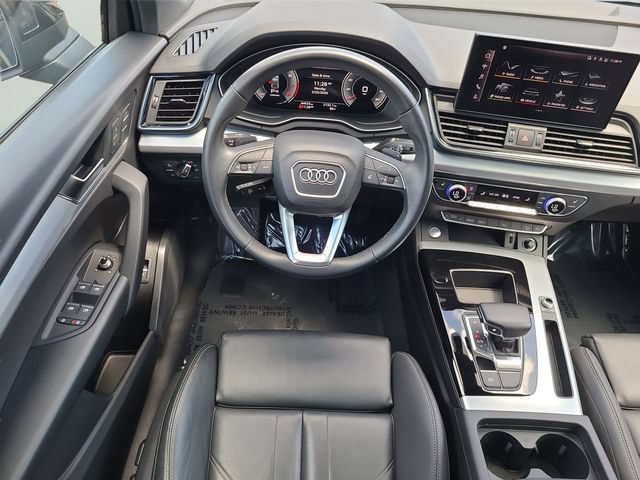 Used 2025 Audi Q5 2.0T Premium AWD/4WD image 12