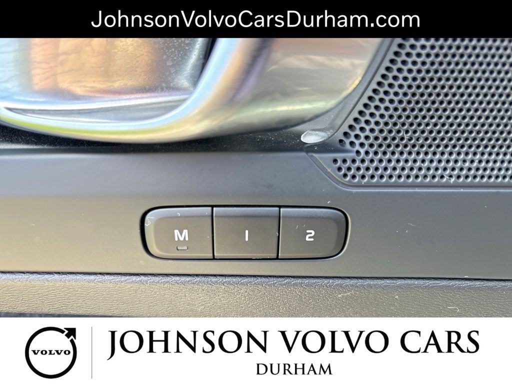 Used 2023 Volvo C40 Recharge Core AWD/4WD image 15