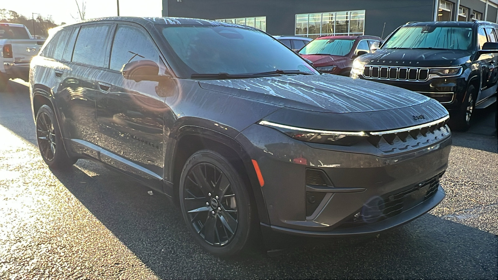 Used 2024 Jeep Wagoneer Launch Edition image 5