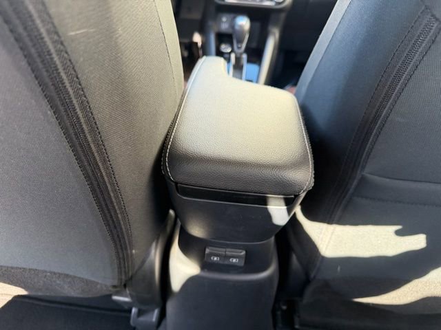 Used 2021 Nissan Versa SR w/ Convenience Package image 13