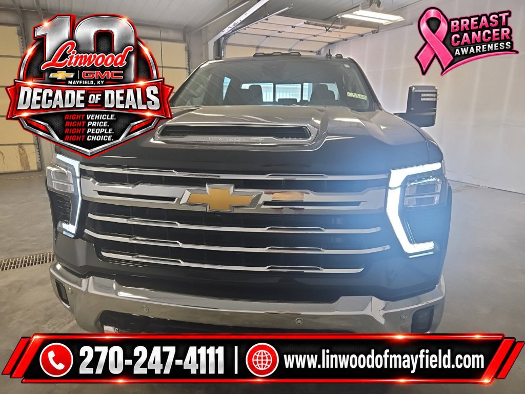 Used 2024 Chevrolet Silverado 2500 LTZ w/ LTZ Plus Package AWD/4WD image 3