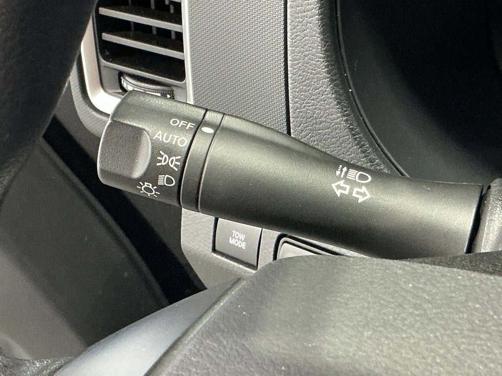 Used 2022 Nissan Frontier SV image 9