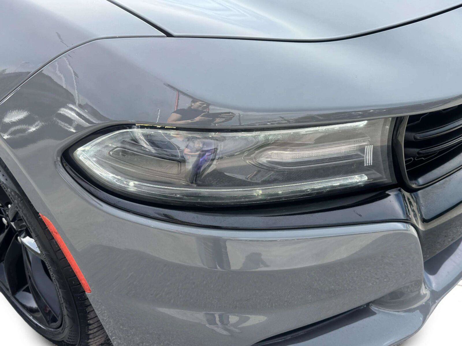 Used 2018 Dodge Charger SXT RWD image 11