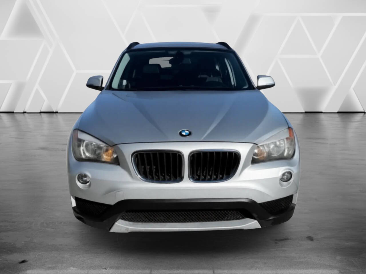 Used 2014 BMW X1 sDrive28i image 2