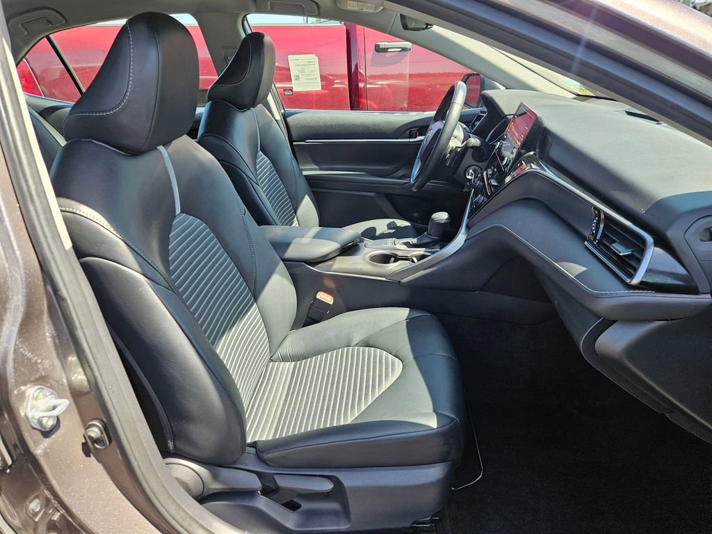 Used 2024 Toyota Camry SE FWD image 30