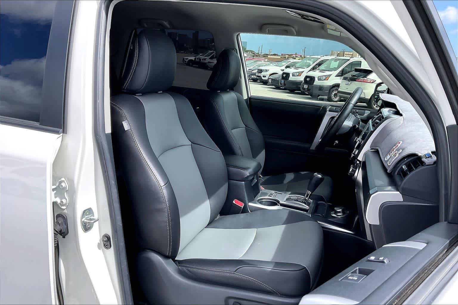 Used 2022 Toyota 4Runner SR5 Premium AWD/4WD image 13