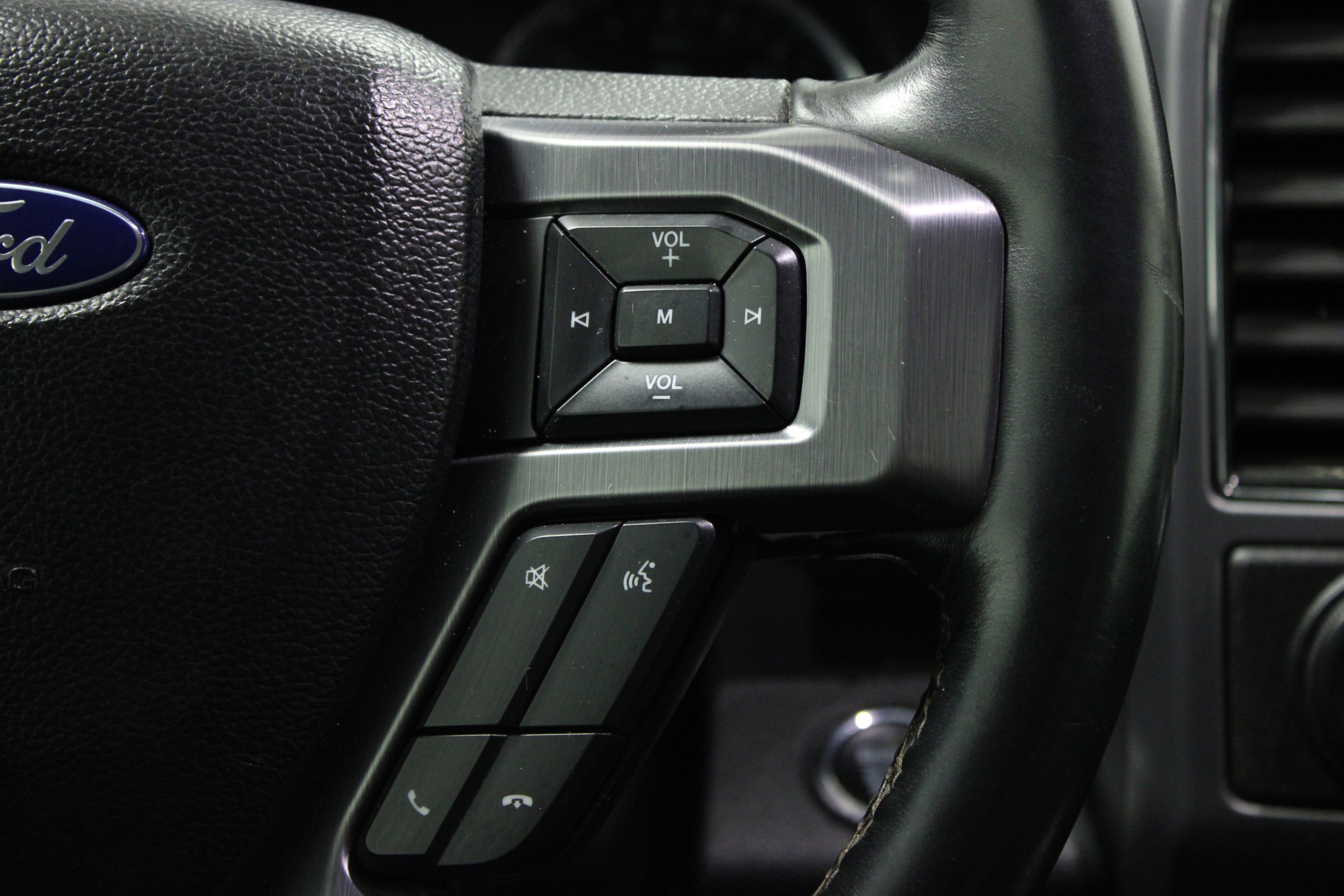 Used 2021 Ford Expedition Max Platinum AWD/4WD image 24