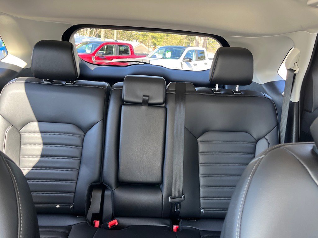 Used 2024 Ford Edge SEL w/ Convenience Package image 16