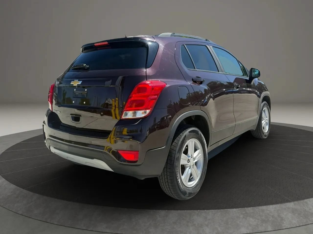 Used 2022 Chevrolet Trax LT w/ Driver Confidence Package AWD/4WD image 6
