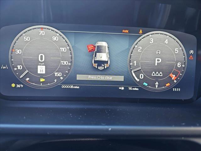 Used 2025 Land Rover Defender 110 X-Dynamic SE image 19